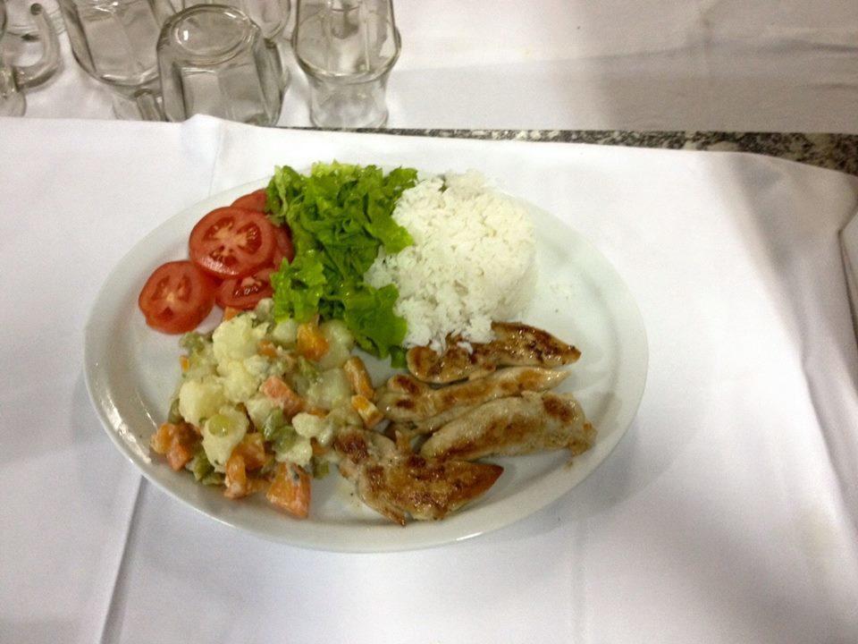 Osvaldo Cruz Angatu Hotel מראה חיצוני תמונה